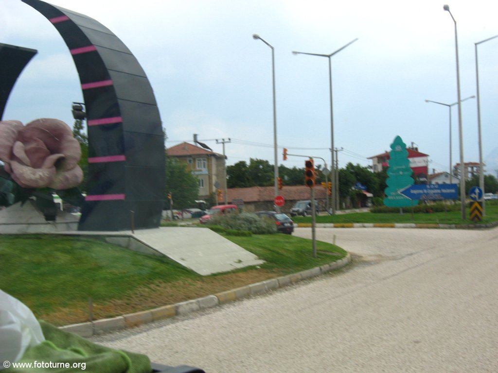 И снова на трассу, и снова в дорогу