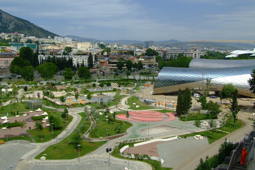 Прекрасная площадь