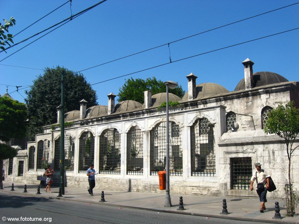 Просто улица