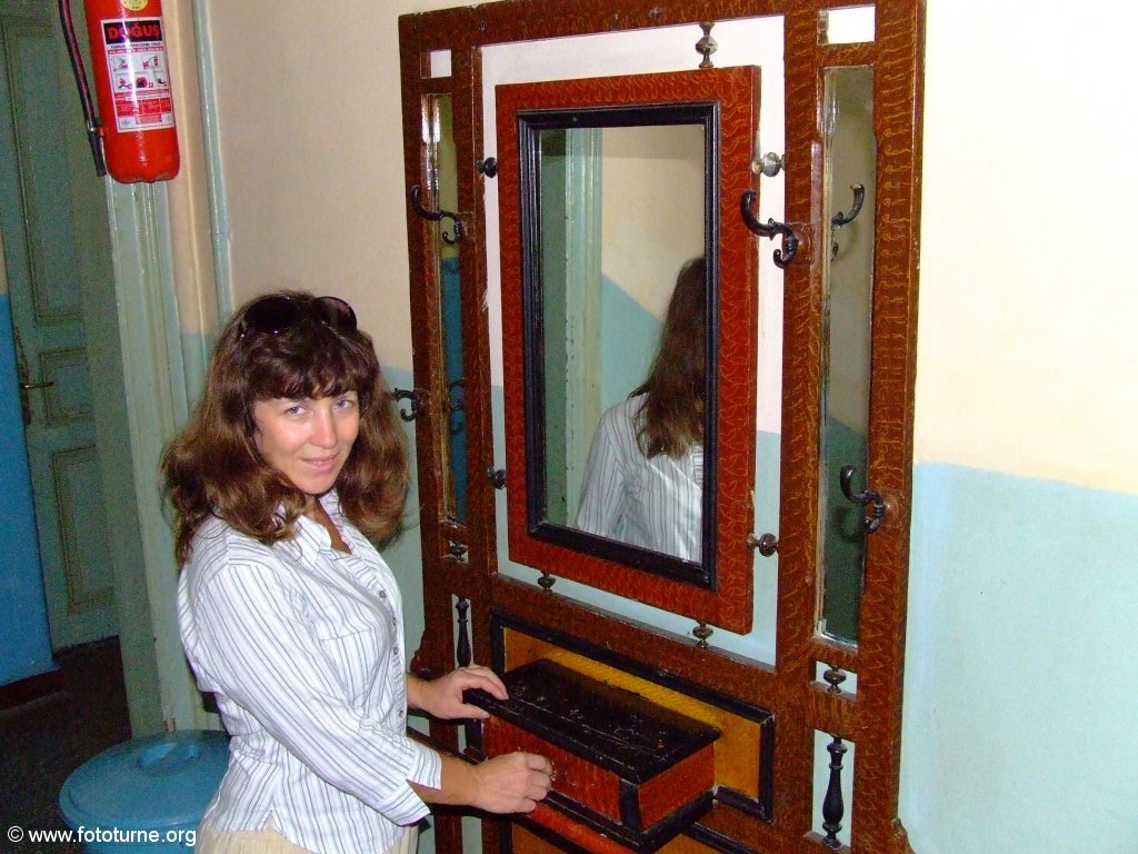 Трюмо в коридоре