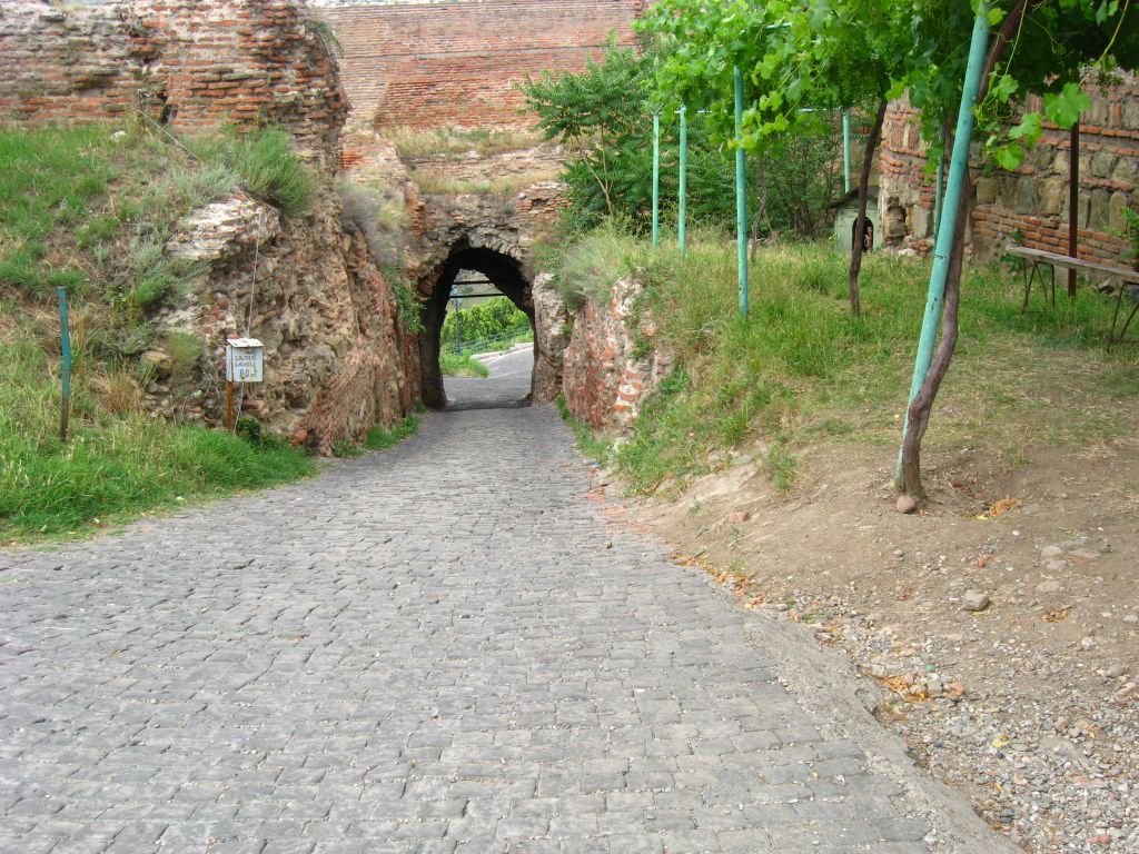 Крепость Нарикала