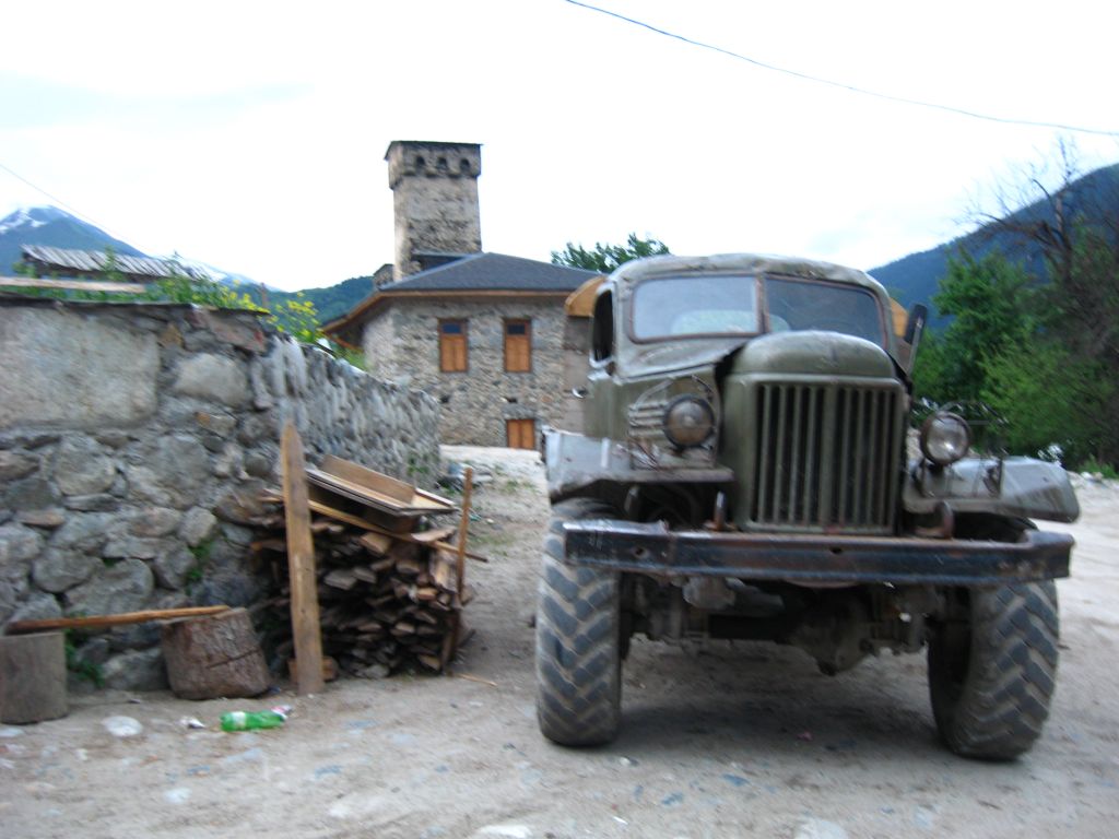 Улица Местиа