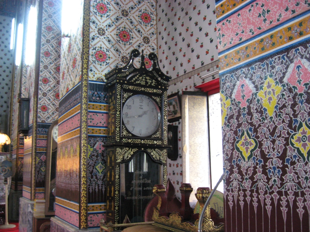 Напольные часы
