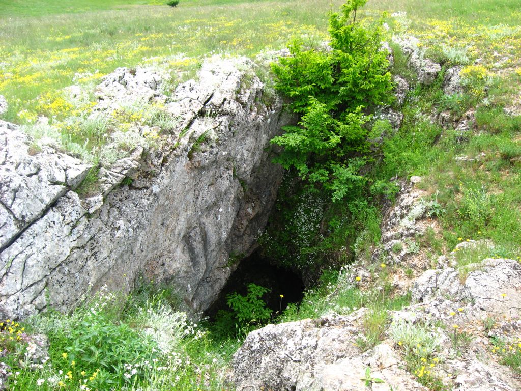 Дырка или шахта
