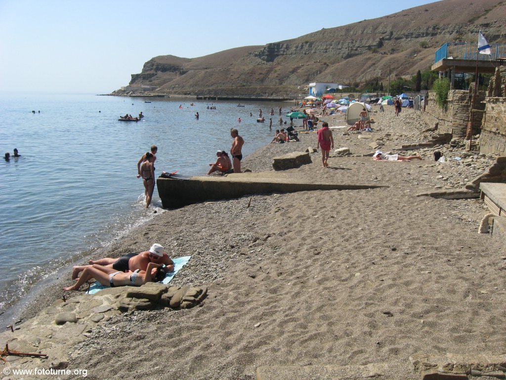 Мыс Бугас с пляжем