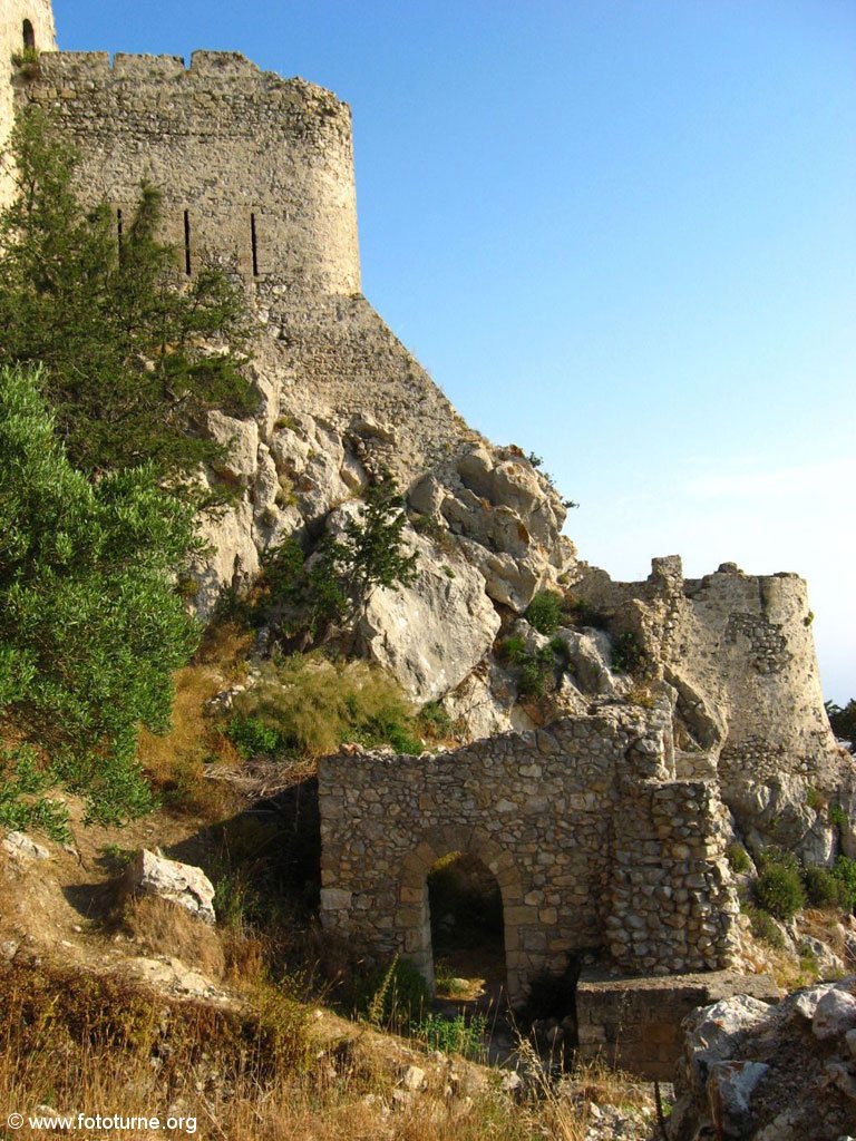 Кантара и Лузиньяны
